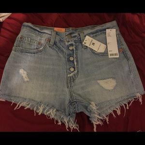 Urban Outfitter’s Levi 501